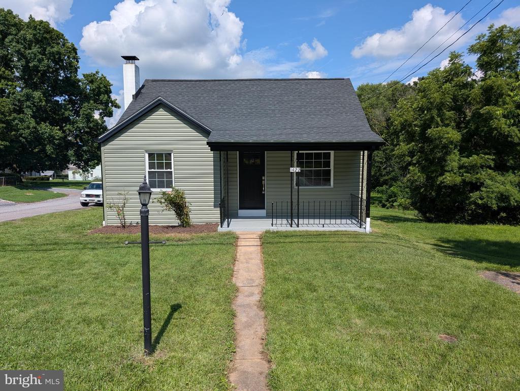 Foto principal - 1422 S Potomac St