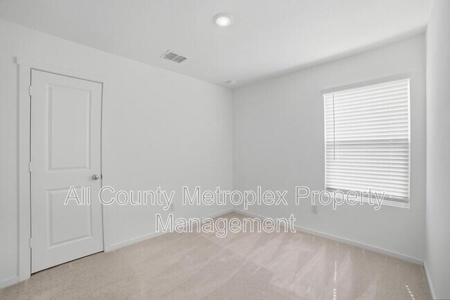 Foto del edificio - 6225 Kingfisher Wy