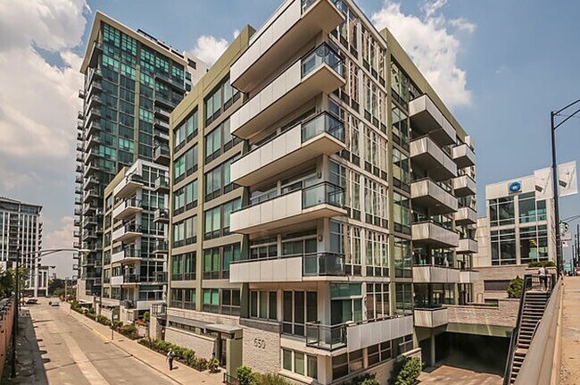 Foto del edificio - 660 W Wayman St