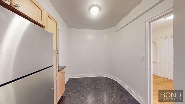 Foto del edificio - 141 E 56th St