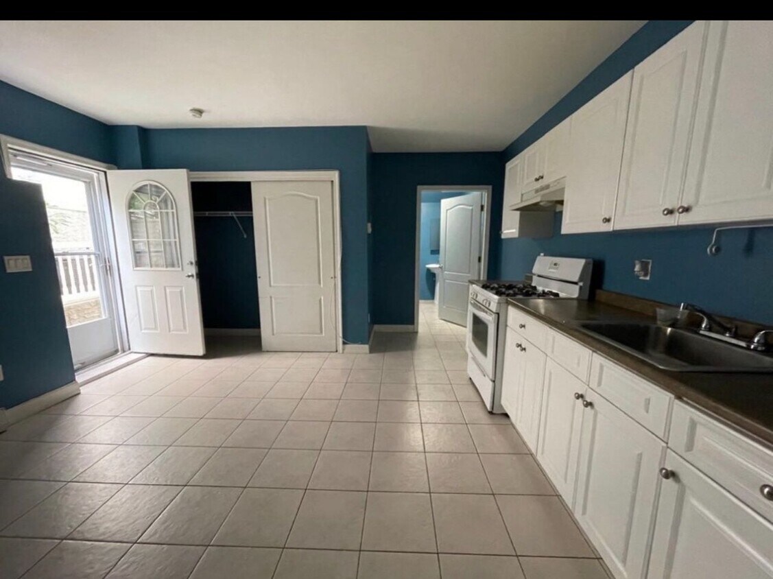 Foto principal - 206 Sneden Ave