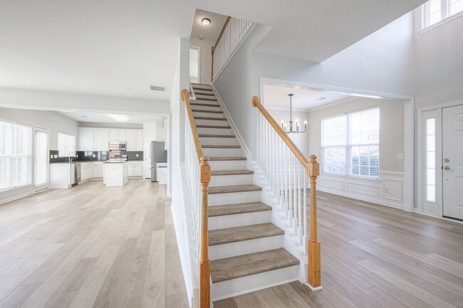 Building Photo - 9737 Jupiter Forest Dr