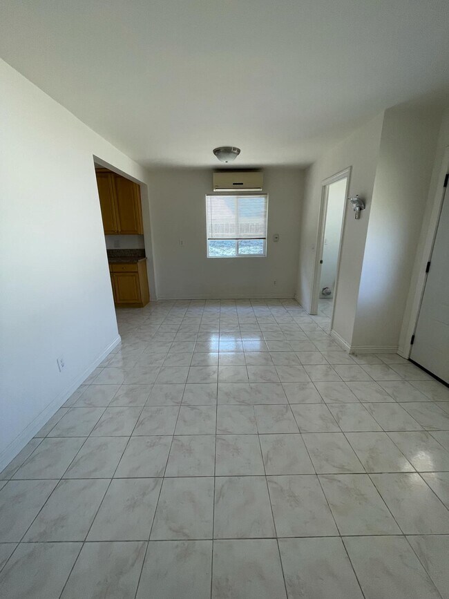 living room/dining room - 1419 Prospect Ave