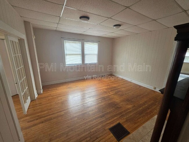 Building Photo - 41 Westwood Pl