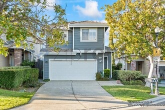 Building Photo - 281 Scotts Valley