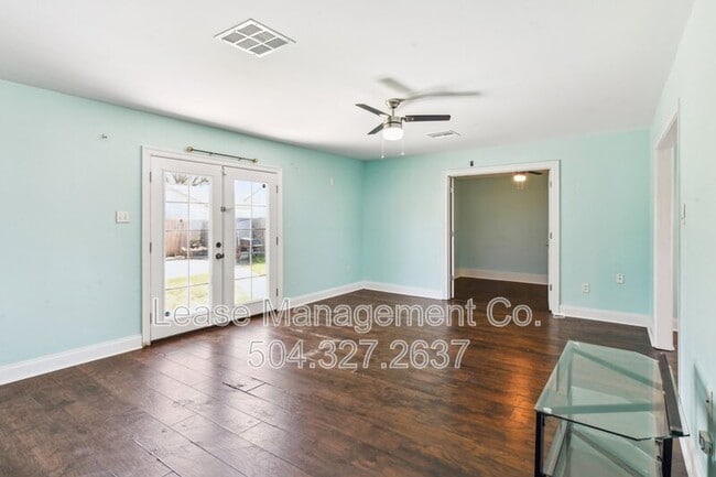 Building Photo - 4 Bradley Pl