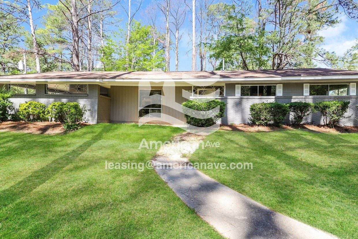 Foto principal - 1206 Garden Park Dr