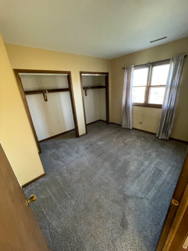 26244 W Lake Ave Unit 4, Antioch, IL 60002 Room for Rent in Antioch, IL