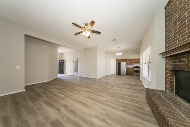 Foto del edificio - 3713 Shannon Dr