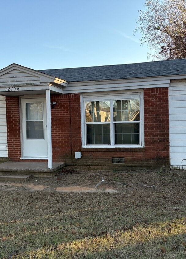 Photo - 12704 NE 40th