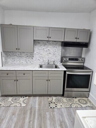 Building Photo - 2128 Stenton Ave