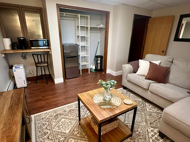 Foto del edificio - 4115 Lowry Ave N