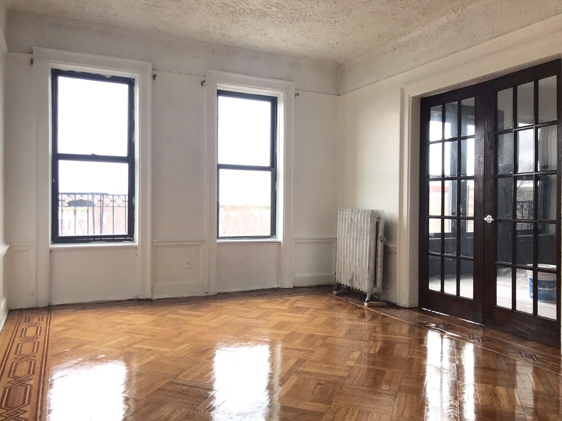 Foto principal - 348 Eastern Pkwy