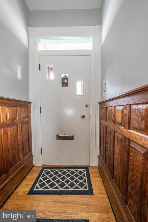 Building Photo - 4643 Mansion St