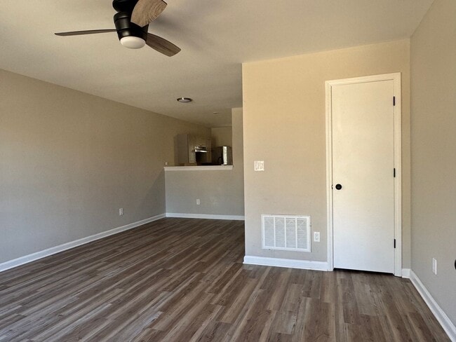 Building Photo - 4218 Kaplan Dr