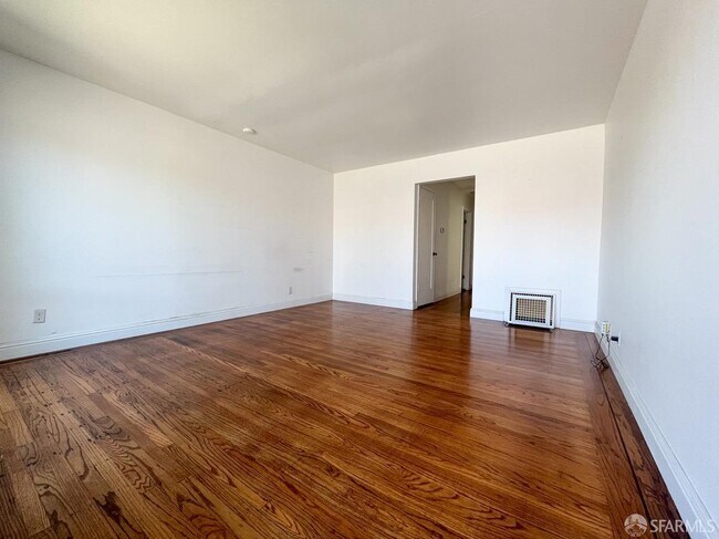 Foto del edificio - 456 Mastick Ave