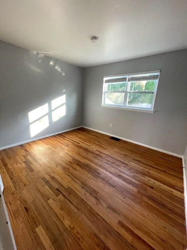 Interior Photo - Lafayette Hills