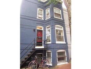 Building Photo - 1506 Swann St NW
