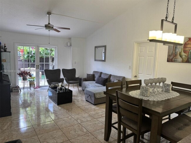 Building Photo - 2310 Plum Ct