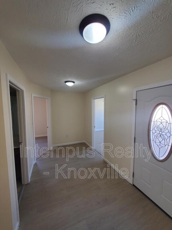 Building Photo - 306 Joshua Landing Ct