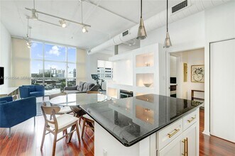 Building Photo - 2001 Biscayne Blvd