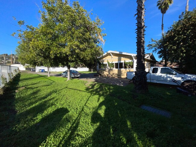 Foto del edificio - BEAUTIFUL CRAFTSMAN HOME IN SPRING VALLEY