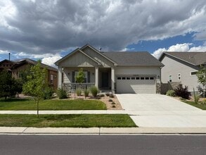 Building Photo - 9958 Golf Crest Dr