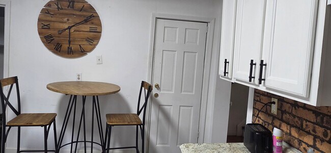 Foto del edificio - 1513 Blair Ave