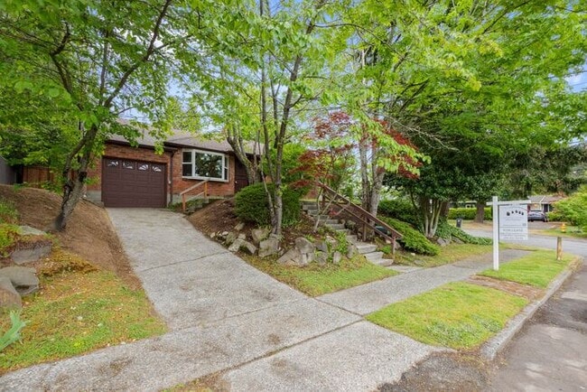 Building Photo - DARLING BUNGALOW in Desirable Arroyo Heigh...