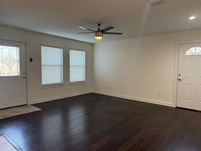 Foto del edificio - 511 Wood Dr