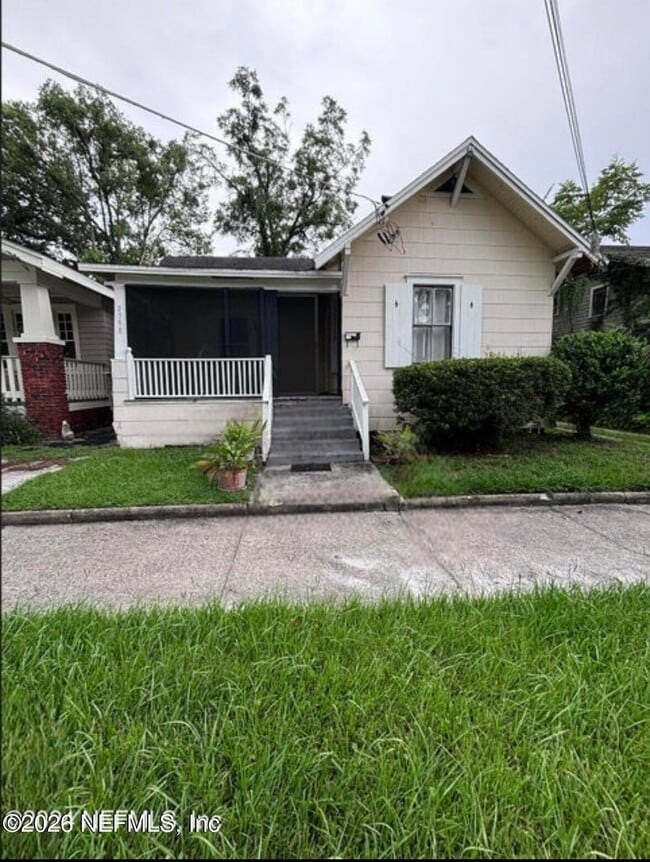 Building Photo - 2798 Herschel St