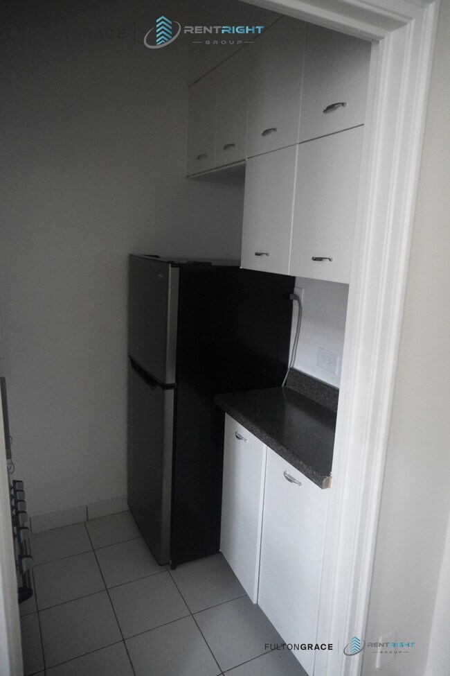 Foto del edificio - 534 W Stratford Pl
