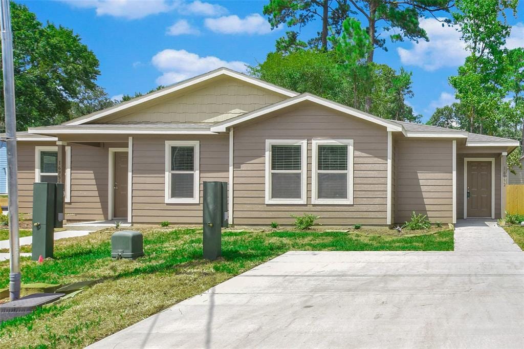 16952 W Juneau St, Montgomery, TX 77316 Condo for Rent in Montgomery