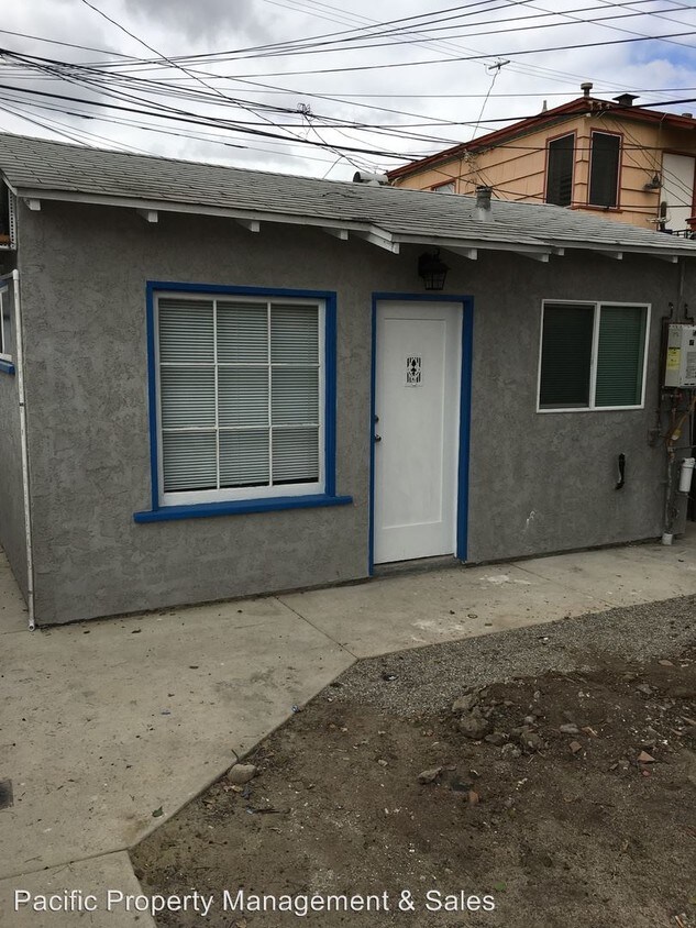 Foto principal - 4026 Iowa St