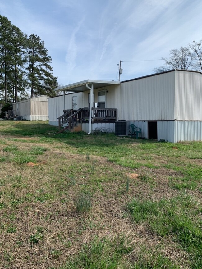 Foto del edificio - 2 Bedroom Mobile Home Near Broadway Lake