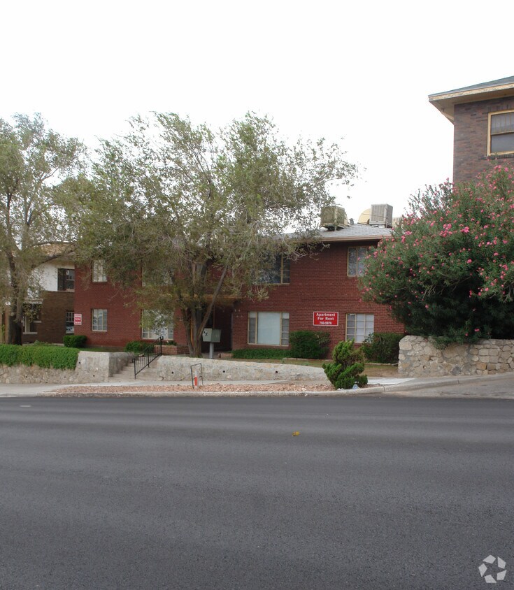 1707 N Stanton St, El Paso, TX 79902 Apartments El Paso, TX