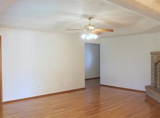 Primary Photo - 1411 Larson Creek Dr