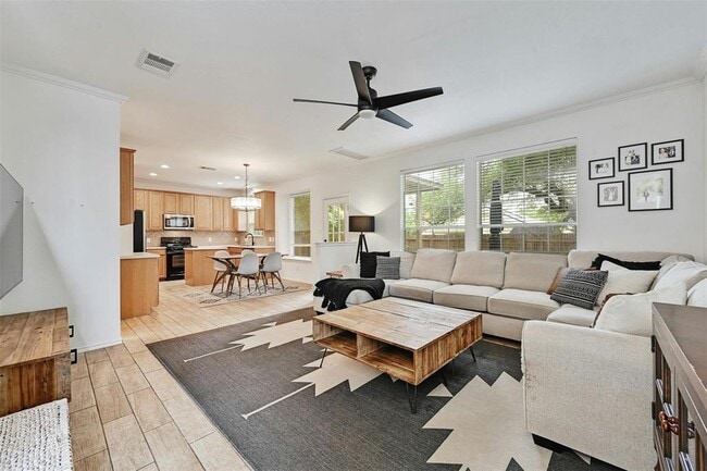 Building Photo - 3412 Lynnbrook Dr