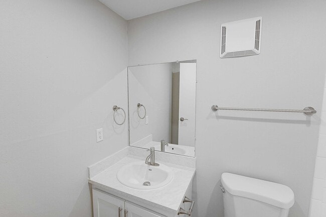 Building Photo - The Jefferson Apartments