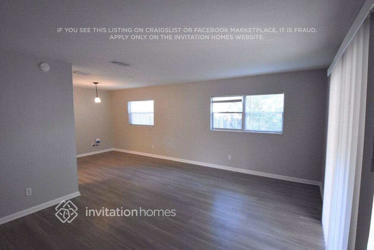 Building Photo - 1517 Bentin Dr N