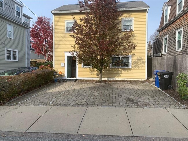 Foto del edificio - 28 Bacheller St