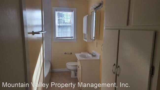 Foto del edificio - 1 br, 1 bath House - 102 Mainhart Drive