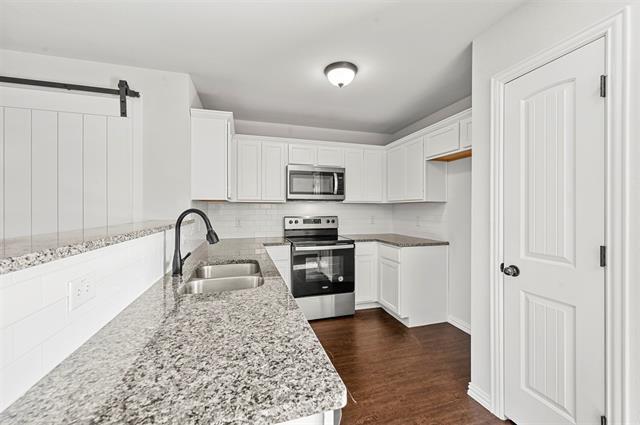 Foto del edificio - 236-238 W Lake Ave