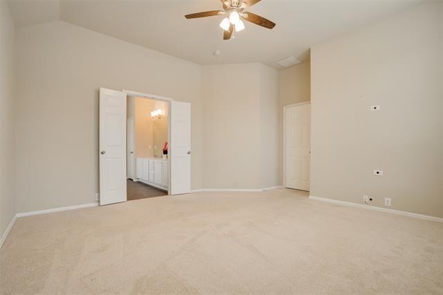 Building Photo - 2804 S Serrano
