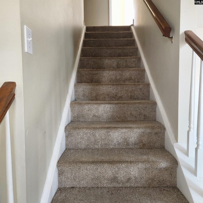 Building Photo - 19 Barnley Ct