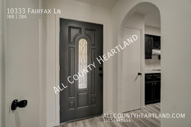 Building Photo - MOVE IN SPECIAL! Updated 3bed/2bath in Mus...