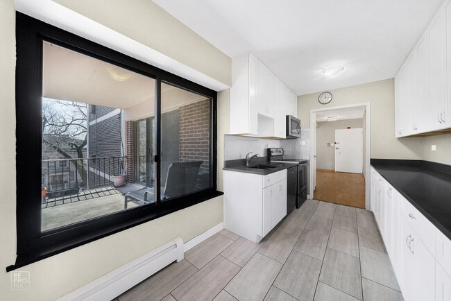 Building Photo - 1111 Church St