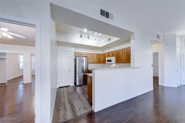 Building Photo - 8985 S Durango Dr