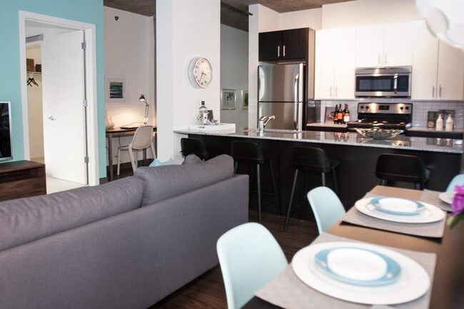 Foto del edificio - 598 W Jackson Blvd