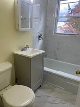 Building Photo - 33 Nashua St